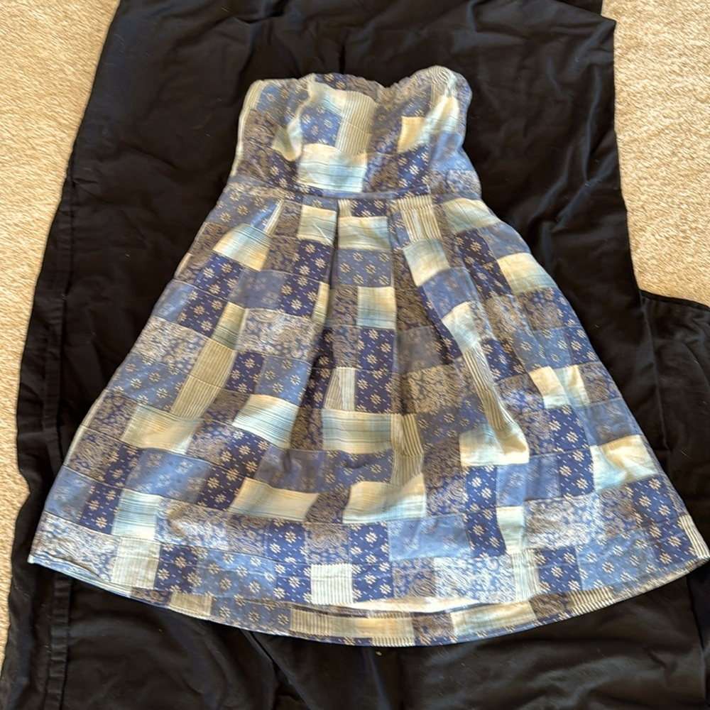 Strapless dress